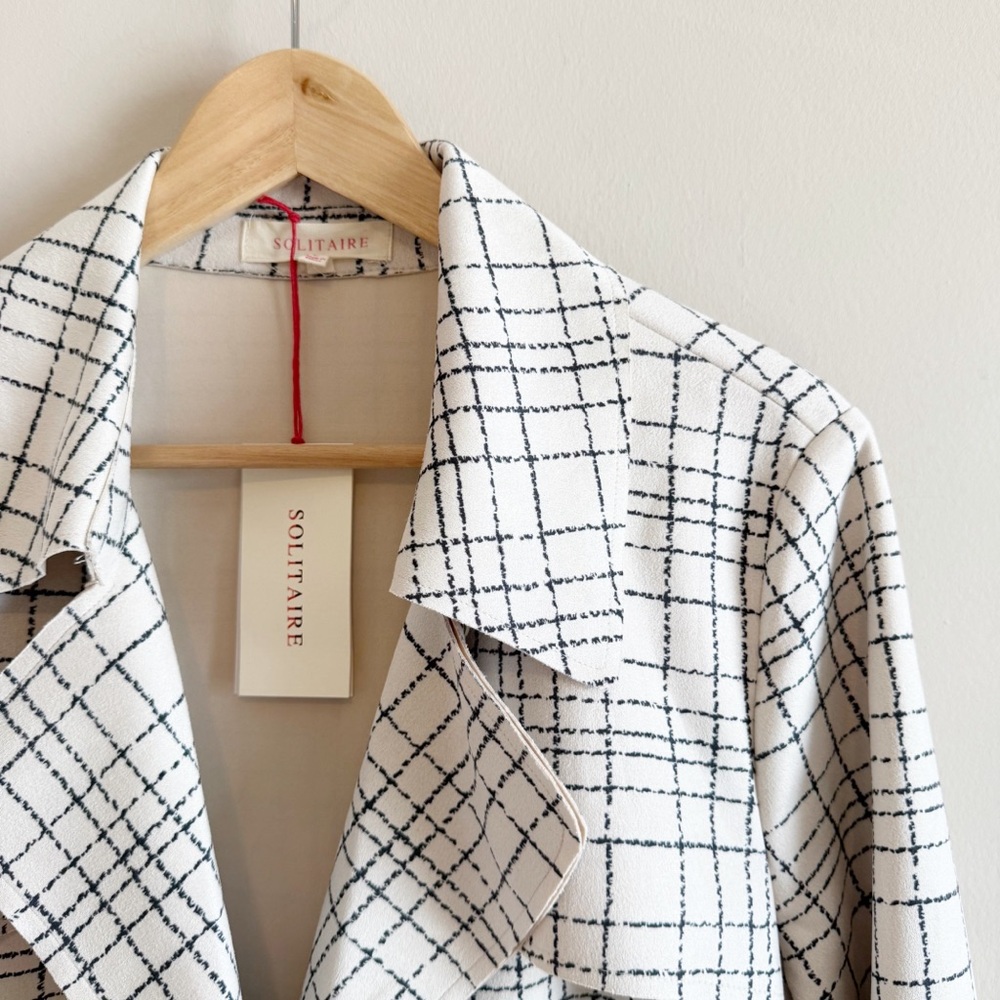 solitaire | black and white pattern jacket NWT - image 2